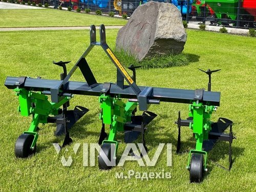 Культиватор міжрядний 3-х секційний на бритвах